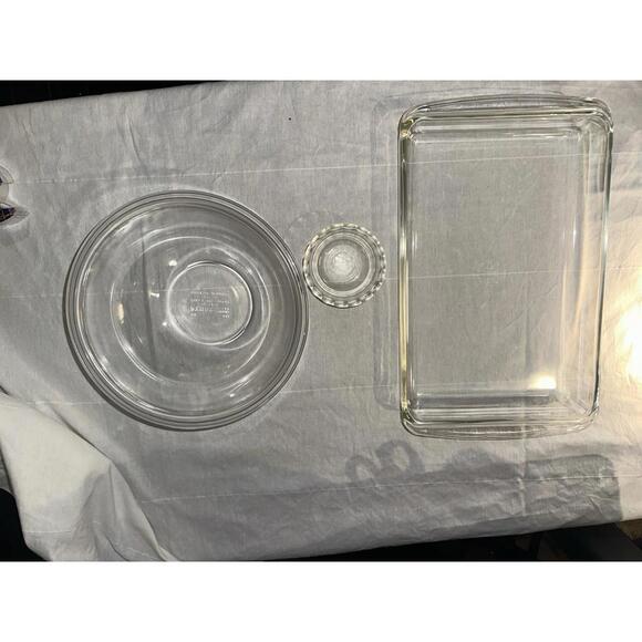 PYREX Clear Glass 3-Piece Bakeware Set—Oven Safe Dish, Bowl, Ramekin